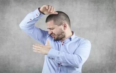 【成都腋臭治疗医院】怎么摆脱腋臭呢?